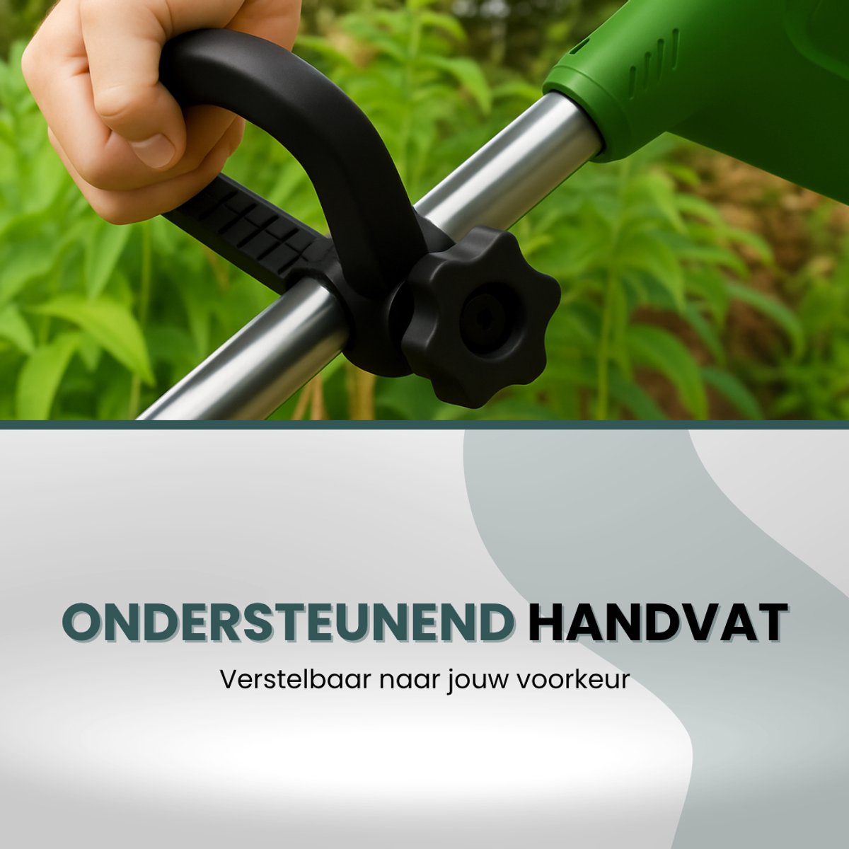 Een hand die een verstelbaar, zwart steunhandvat vasthoudt aan een groene trimmer.