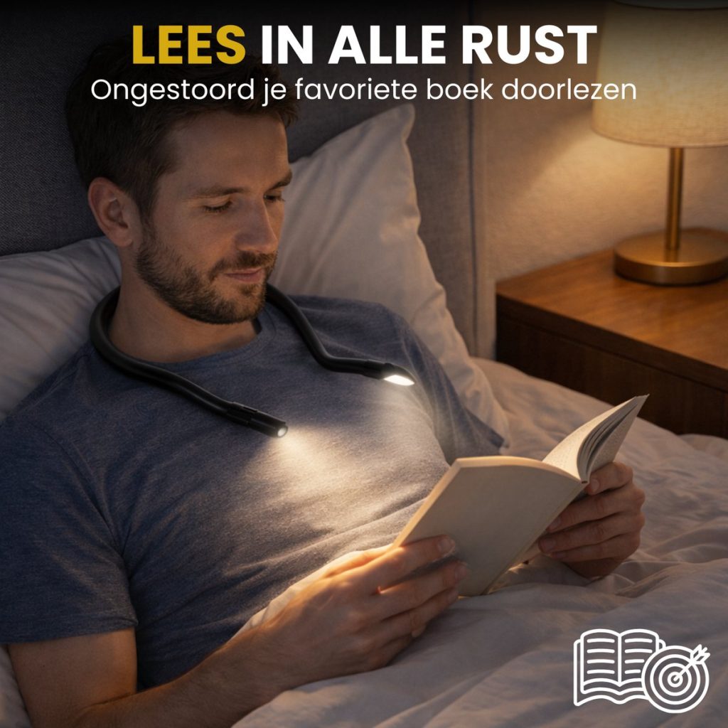 Man in bed leest een boek met een zwarte nek lamp.