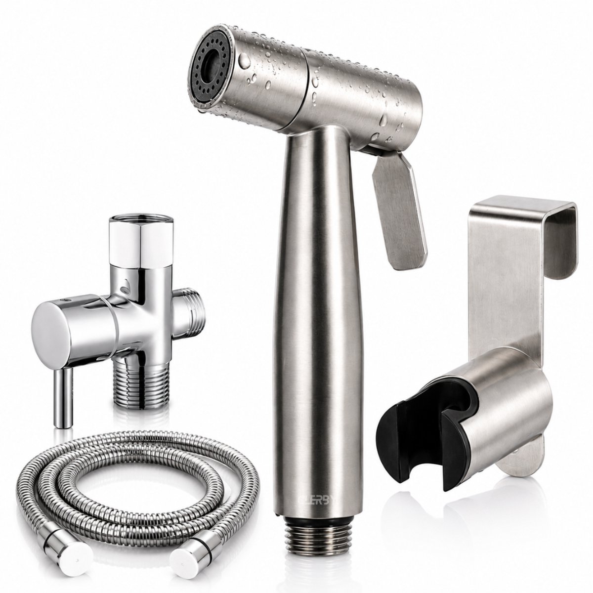 Een RVS bidetdouche set, bestaande uit sproeikop, T-adapter, 120 cm slang en ophangbeugel, met waterdruppels.